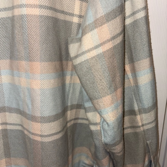 American Eagle Flannel Shacket/Jacket - Picture 9 of 13